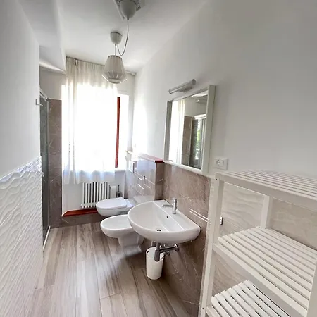 Quadrilo Mauro, Cielo Terra Con Terrazza Vista Mare Marcelli