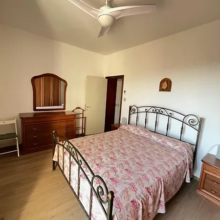 Quadrilo Mauro, Cielo Terra Con Terrazza Vista Mare * Marcelli